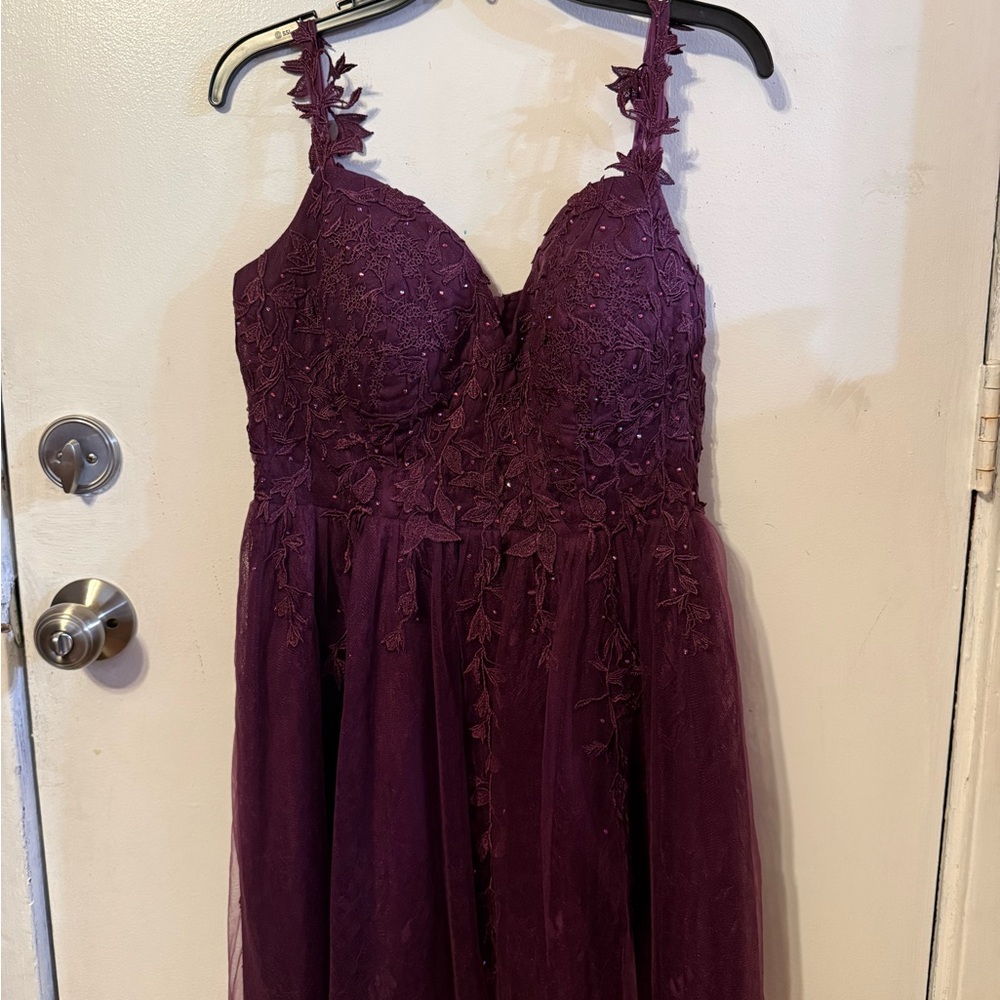 Elegant Purple Lace Dress